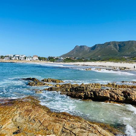 Seapearl Oceanfront Villa And Cottage Hermanus Exterior photo