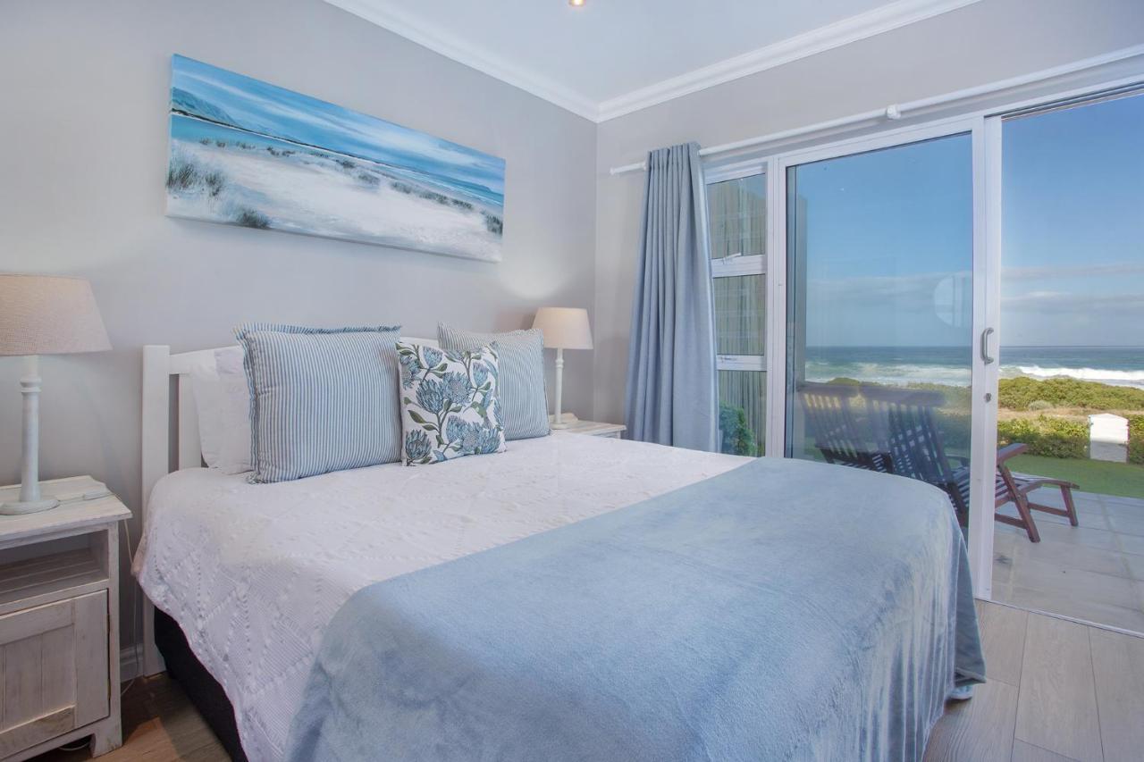 Seapearl Oceanfront Villa And Cottage Hermanus Exterior photo