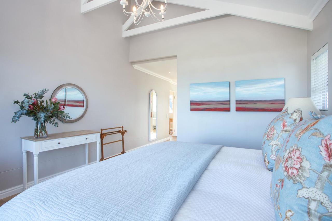 Seapearl Oceanfront Villa And Cottage Hermanus Exterior photo