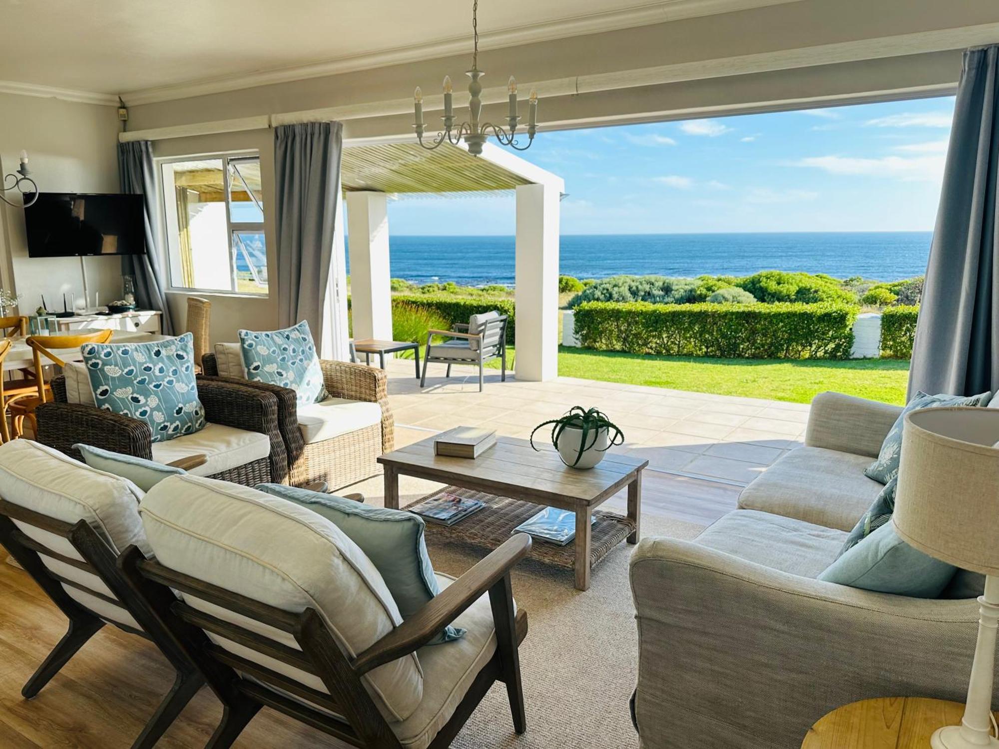 Seapearl Oceanfront Villa And Cottage Hermanus Exterior photo