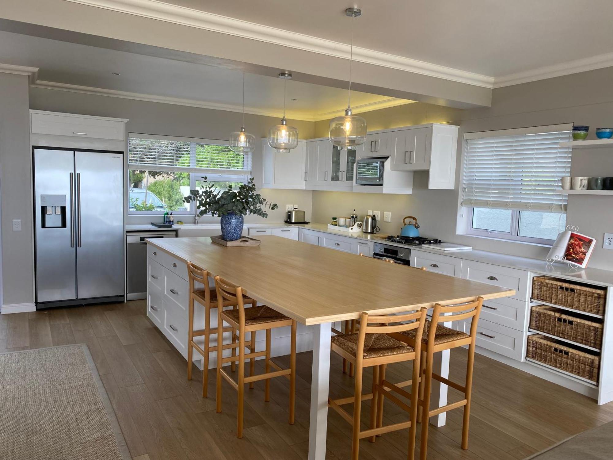 Seapearl Oceanfront Villa And Cottage Hermanus Exterior photo