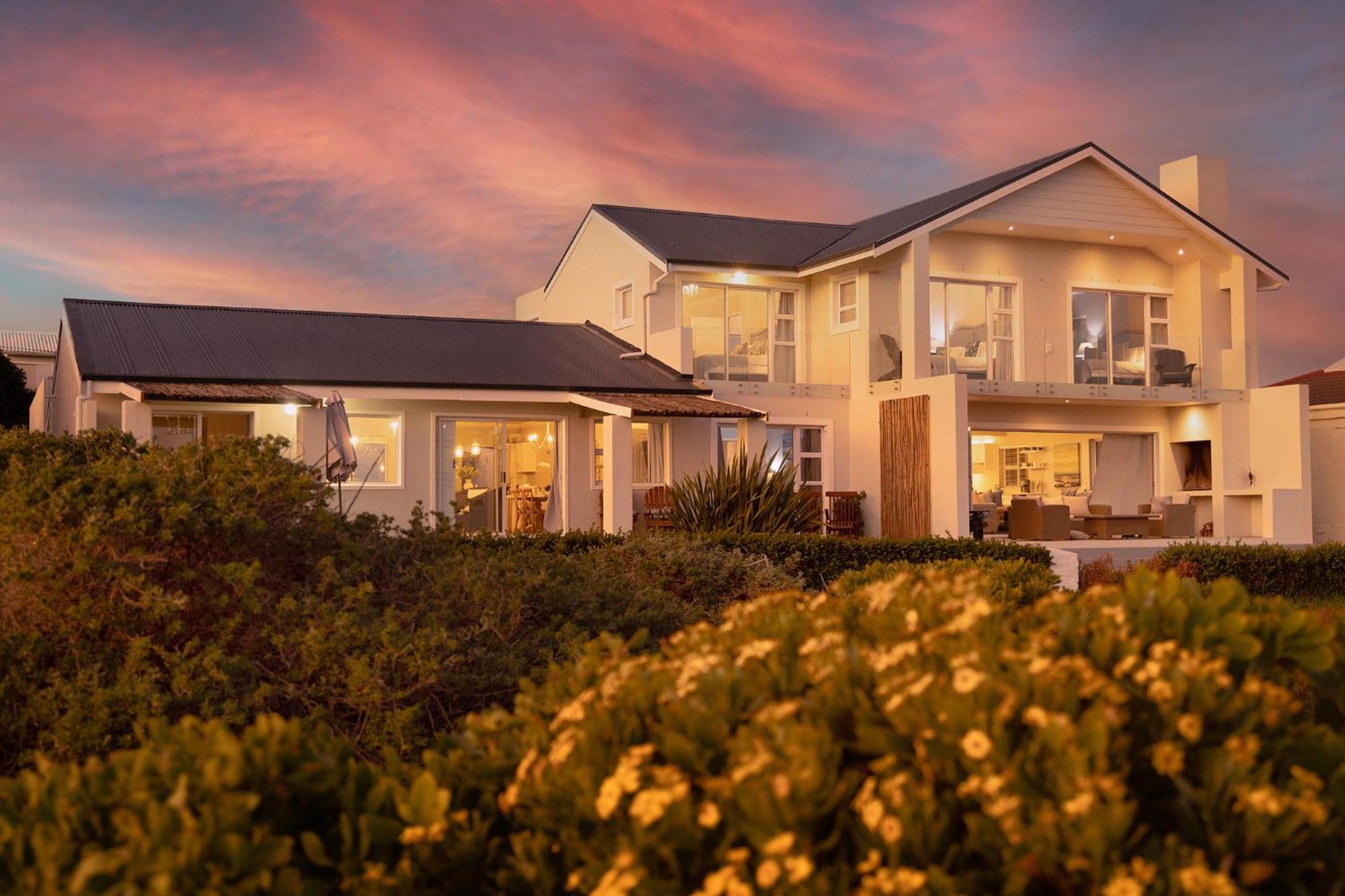 Seapearl Oceanfront Villa And Cottage Hermanus Exterior photo