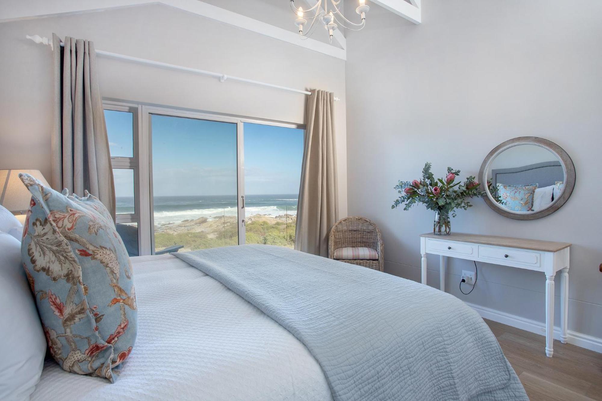 Seapearl Oceanfront Villa And Cottage Hermanus Exterior photo