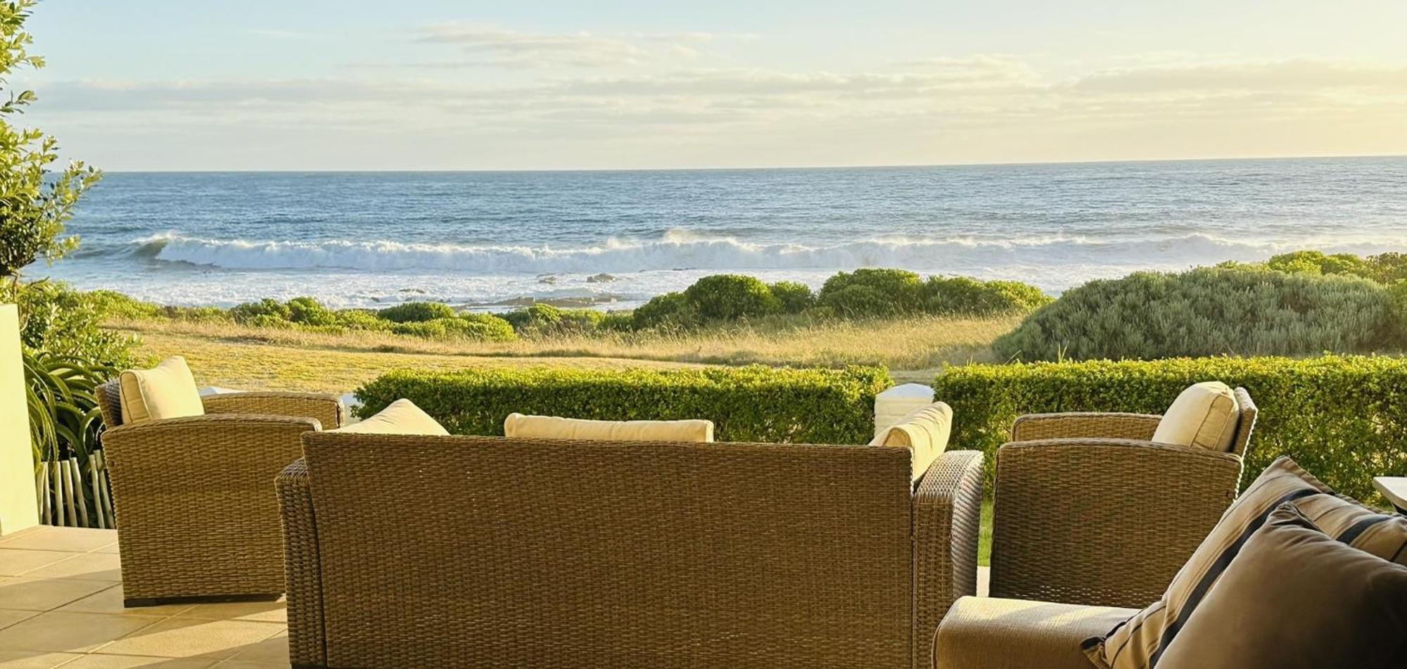 Seapearl Oceanfront Villa And Cottage Hermanus Exterior photo
